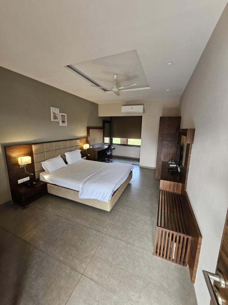 Club Azzurro Resort - Nalsarovar Nanodra Luaran gambar